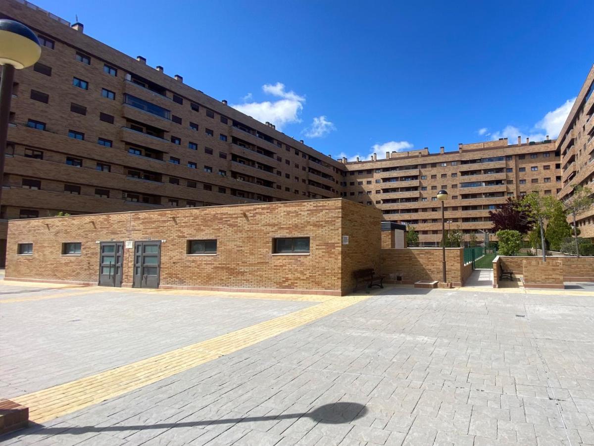 Apartmán Aires De Toledo-Parque Warner Y Madrid En Familia Exteriér fotografie