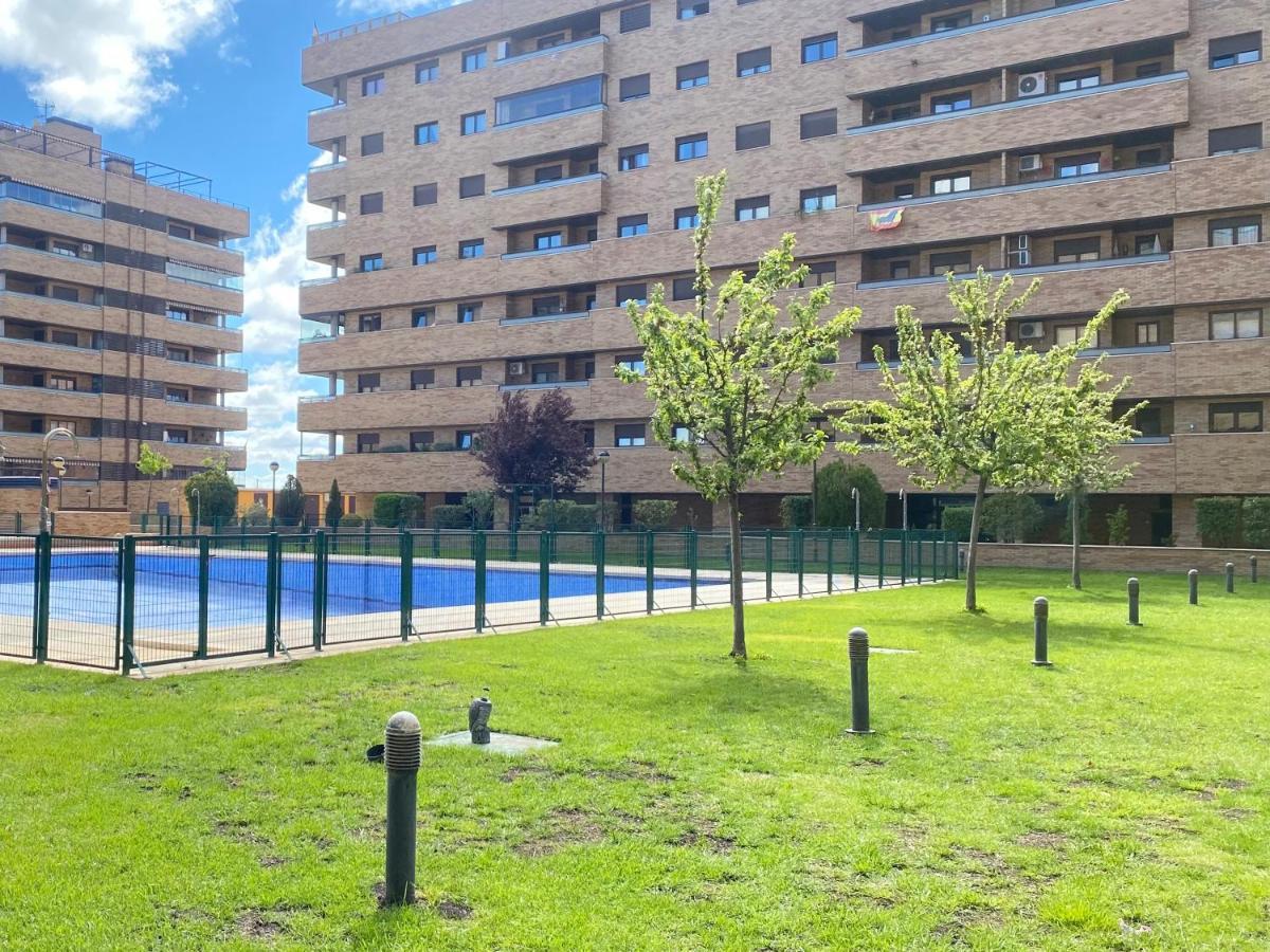 Apartmán Aires De Toledo-Parque Warner Y Madrid En Familia Exteriér fotografie